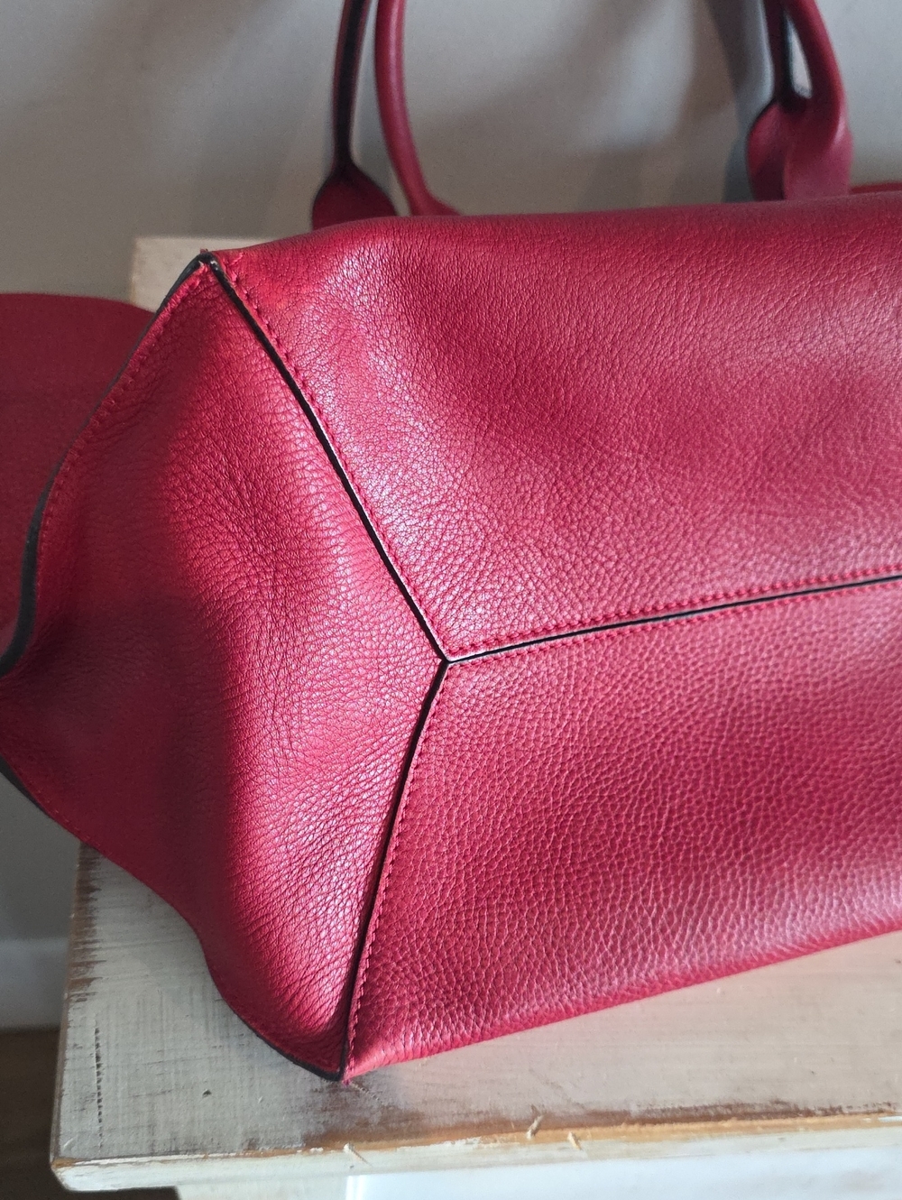 Marni Red Leather Tote Bag with Front Pockets - Picture 10 of 15